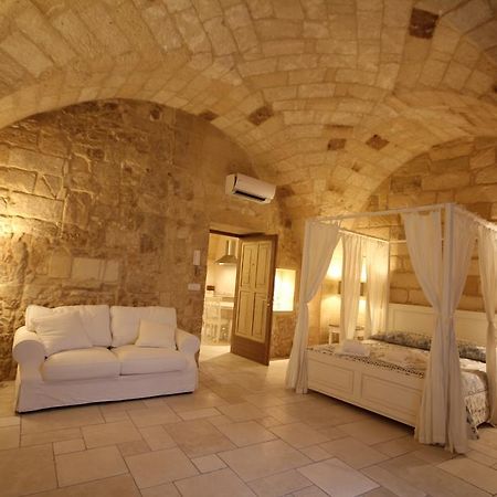 La Suite Di Martina Lecce Habitación foto